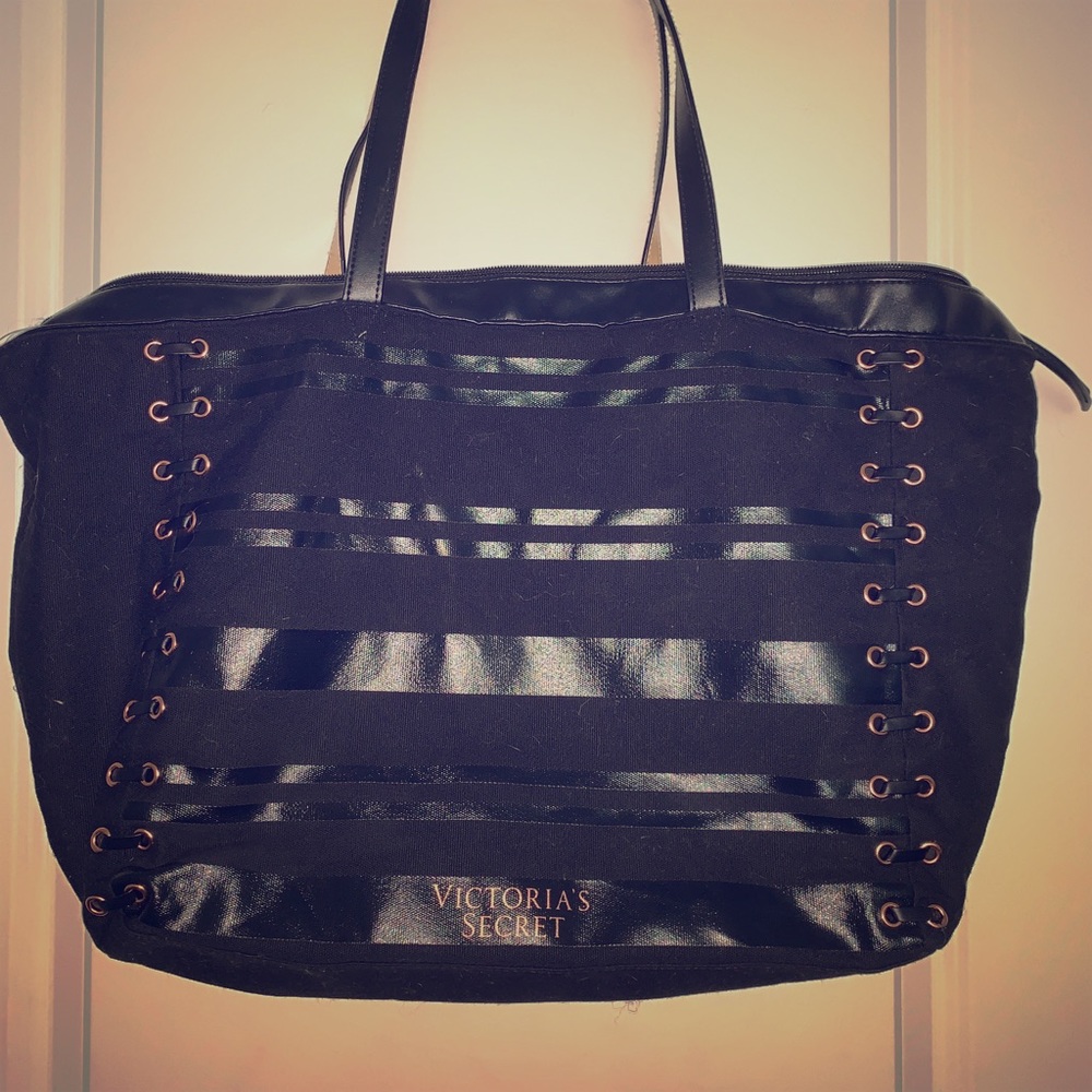 Tote Victoria’s Secret